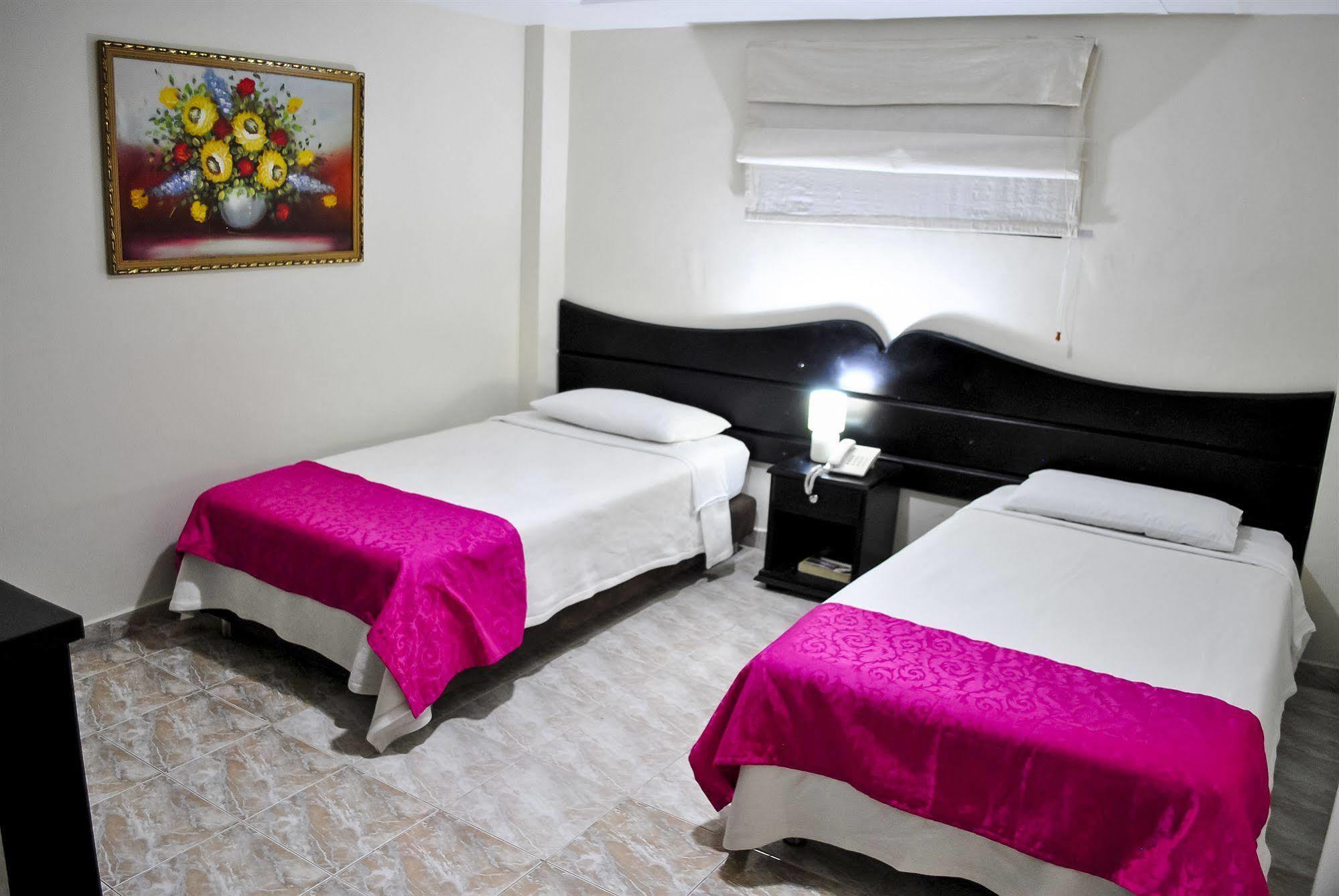 Hotel Rivera Del Mar بارانكويلا المظهر الخارجي الصورة